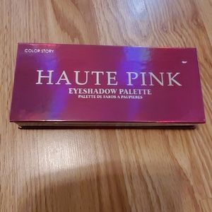 Fashionable Haute Pink Eyeshadow Palette